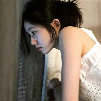吞噬太阳的女子